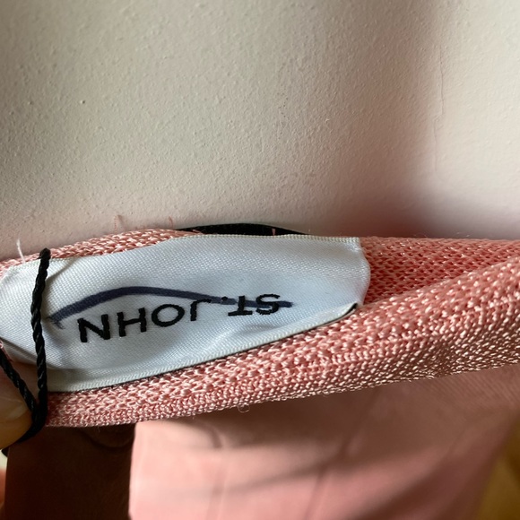 St. John Shimmer Jacquard Sheer Pleats Knit Gown. Size 4. $1995 - Picture 4 of 11